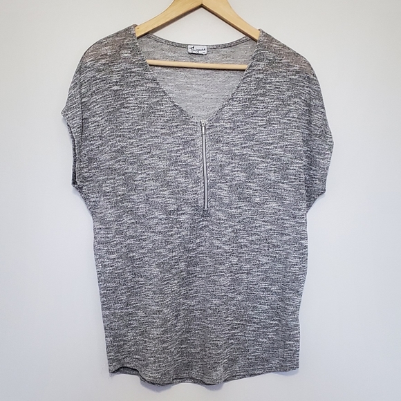 Thyme Maternity Nursing Top - Picture 2 of 5